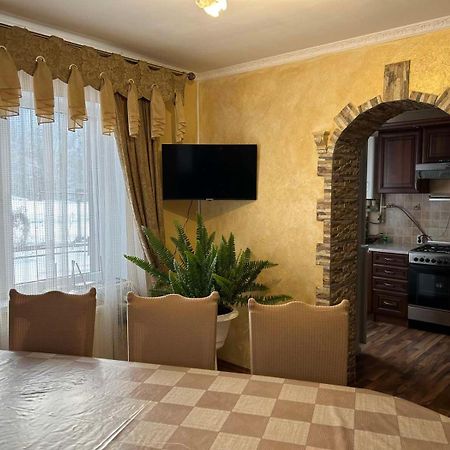 Cottage "Kliverent" Яремча Экстерьер фото