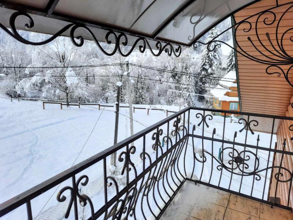 Cottage "Kliverent" Яремча Экстерьер фото