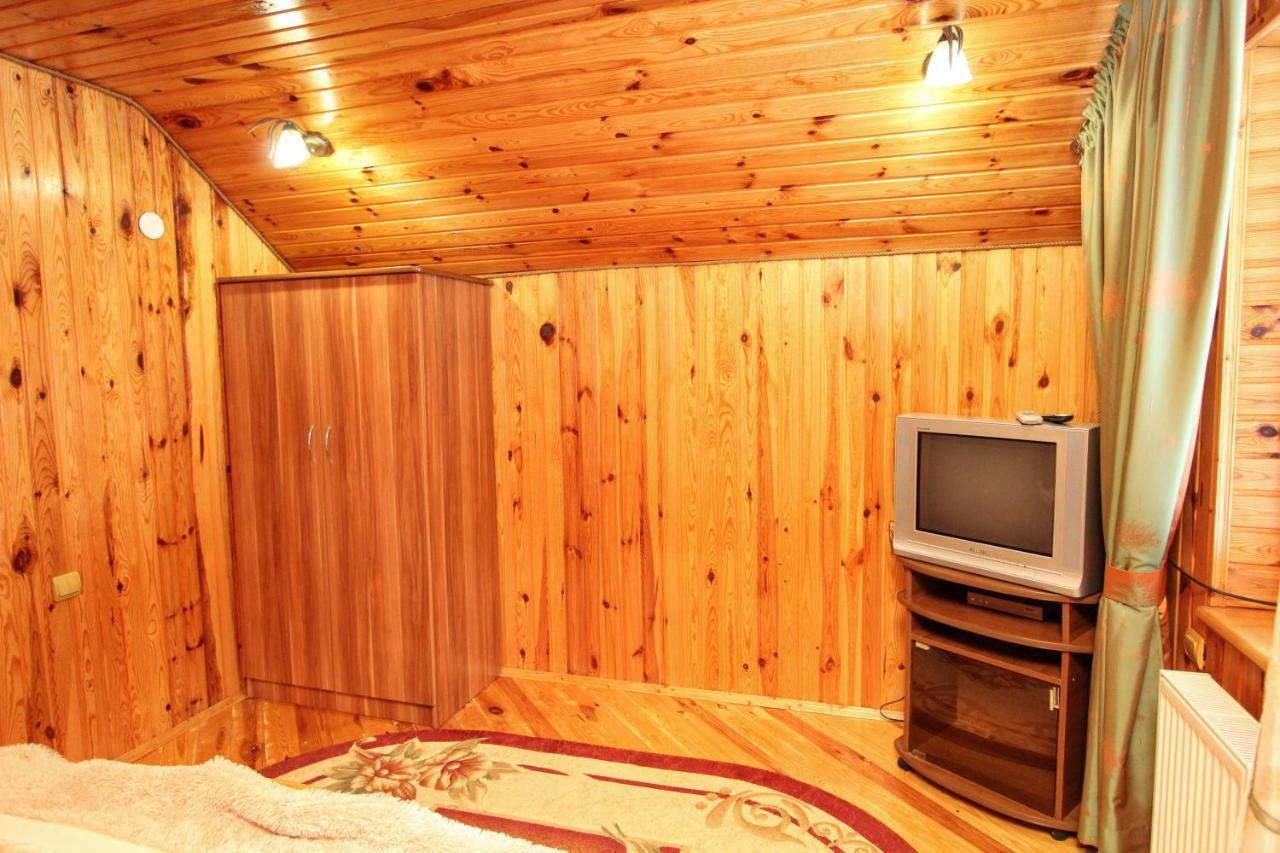 Cottage "Kliverent" Яремча Экстерьер фото
