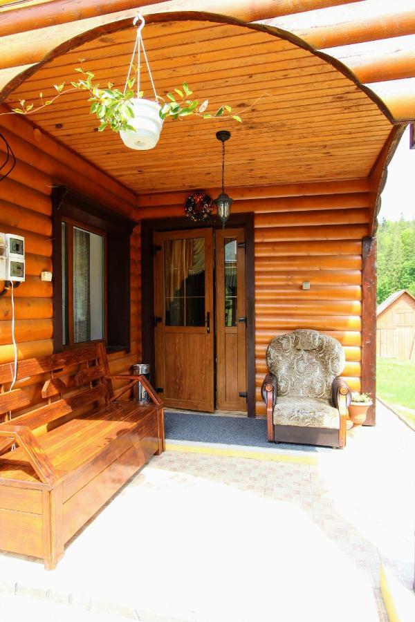 Cottage "Kliverent" Яремча Экстерьер фото