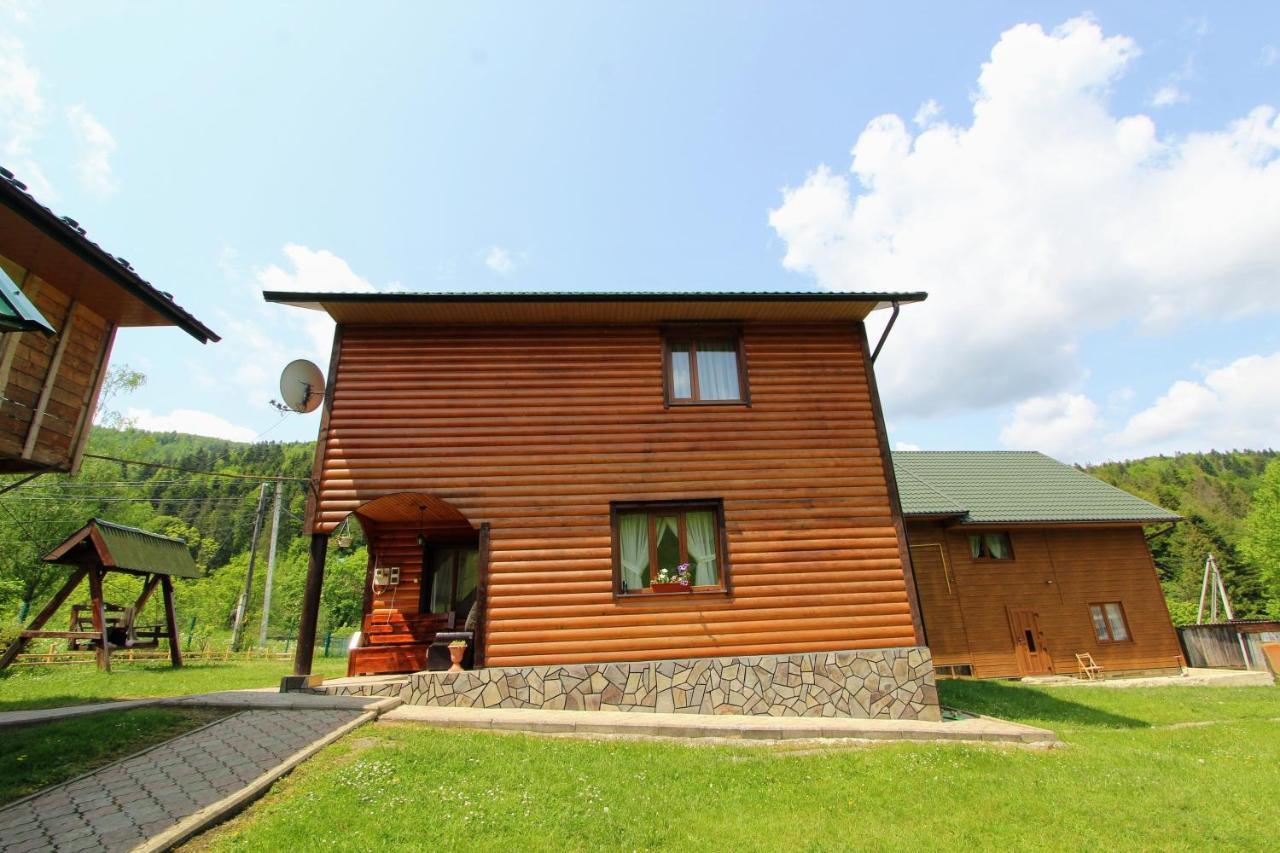 Cottage "Kliverent" Яремча Экстерьер фото